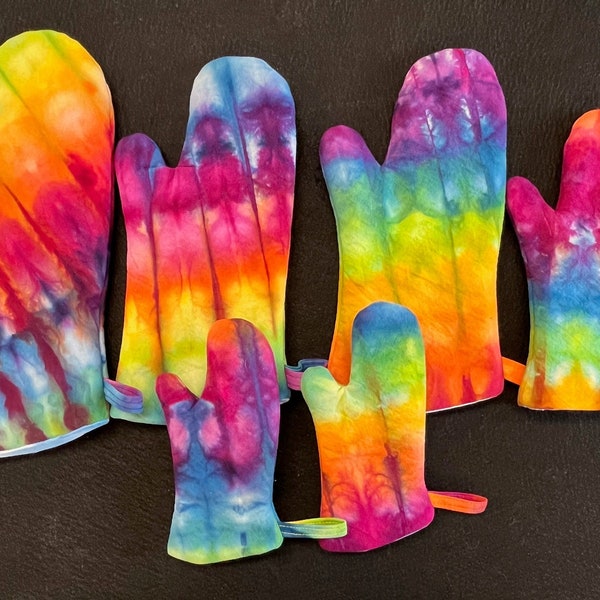 BBQ Season, Heavy Duty Oven Mitts, Left or Right Handed, Tie Dye Oven Mitts, BBQ Mitt, Handmade,Ready to Ship