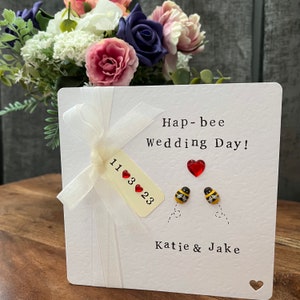 Handmade wedding card, Hap-bee Wedding Day, personalised wedding card, Mr and Mrs card, Keepsake card with date and name, card for newlyweds