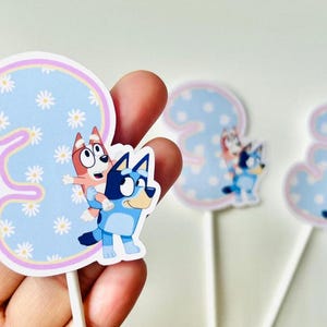 Bluey Cupcake Toppers, Bluey Cupcake Decoration, Bluey Birthday, Bluey Party, Bluey and Bingo Cupcake Toppers, Bluey and Bingo Birthday Deco