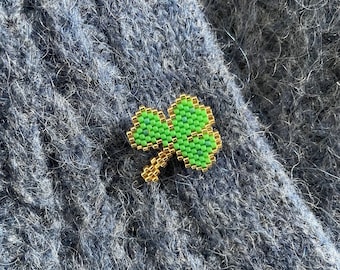 Broche trèfle en perles tissée main