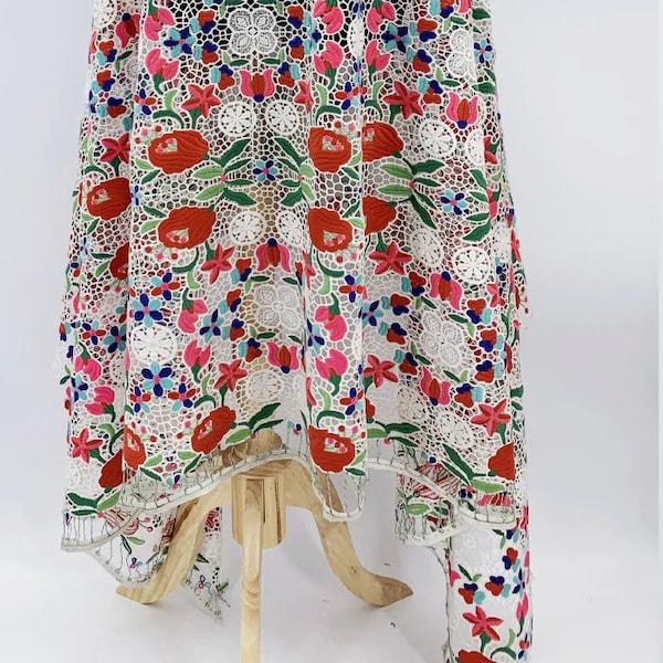 Tissu brodé guipure floral hongrois par mètre - Tissu dentelle à broder en polyester - Tissu pour habillement - Créations vestimentaires - SS170628-EMB02