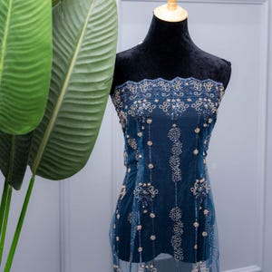 Blau Perlen Vintage-Stil bestickte Mesh-Spitze mit Blumenmuster Meterware - Pailletten-Tüll-Spitze für Partykleid Nähen -SS240821-SQ25