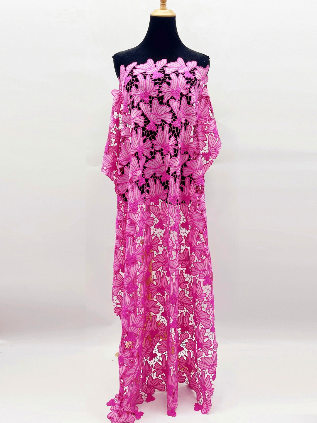 luxury-design-pink-floral-guipure-lace-fabric-for-women-dress-fashion