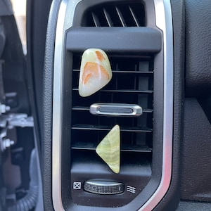 Tumbled Onyx Car Vent Clip