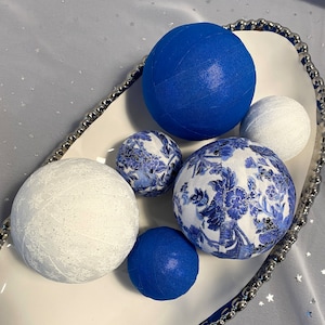 Chinoiserie Style Bowl Fillers, Blue and White Porcelain Timeless decor, Toile de jouy style decor balls, Dough bowl  baubles