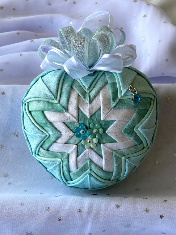March Birthstone Heart Ornament, March Birthday Present, Aquamarine Themed  Gift Idea for Her, Desk Display Stand, Tiered Tray Accent - Etsy