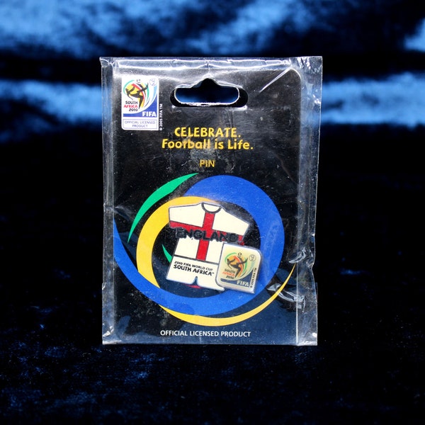FIFA World Cup South Africa 2010 ENGLAND Kit Official Collectors Pin Badge in Original Packaging