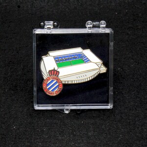 Besiktas JK Istanbul ,Turkey Football Club Soccer Pin Badge Enamel