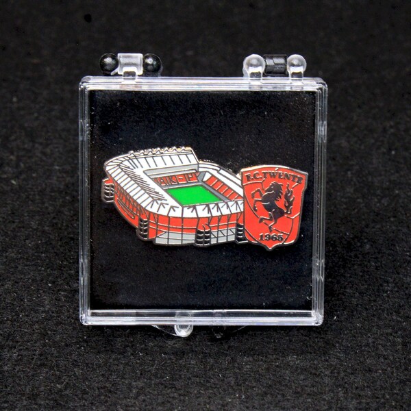 FC Twente De Grolsch Veste / The Grolsch Fortress Football Stadium Pin in Display Case - Rare Collectible