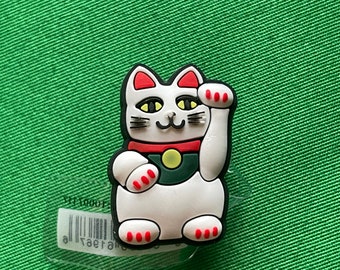 Lucky cat shoe charm