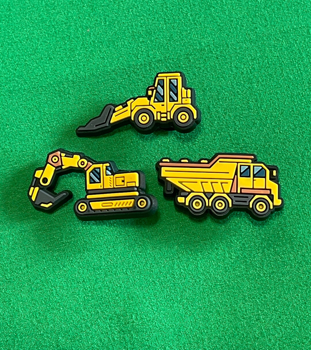 1-20Pcs Construction Vehicle Truck PVC Garden Shoe Charms Excavator Mixer Truck Shoes Decorations DIY Children