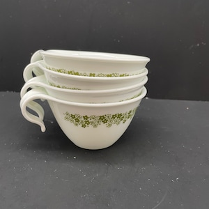 Corelle by Corning Crazy Daisy  Spring Blossom hook tea cups 1970s set of 4