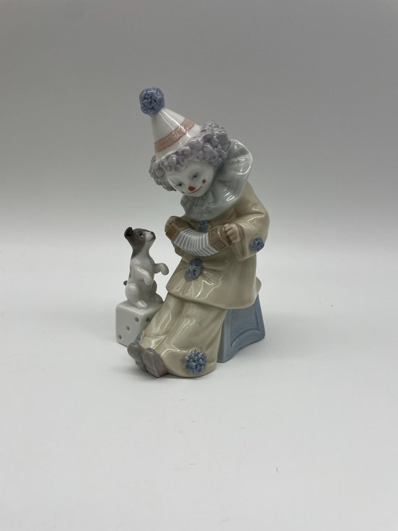 Lladro Pierrot with Concertina #5279 Clown with Dog