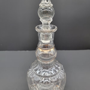 Vintage Clear Glass Decanter with Stopper
