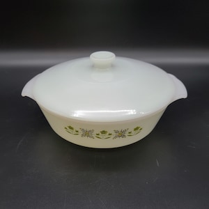 Vintage Fire-King Meadow Green Lidded Casserole 1 1/2 QT