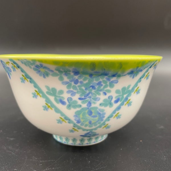 Beautiful Anthropologie Bowl Floral and Lime Green 4"
