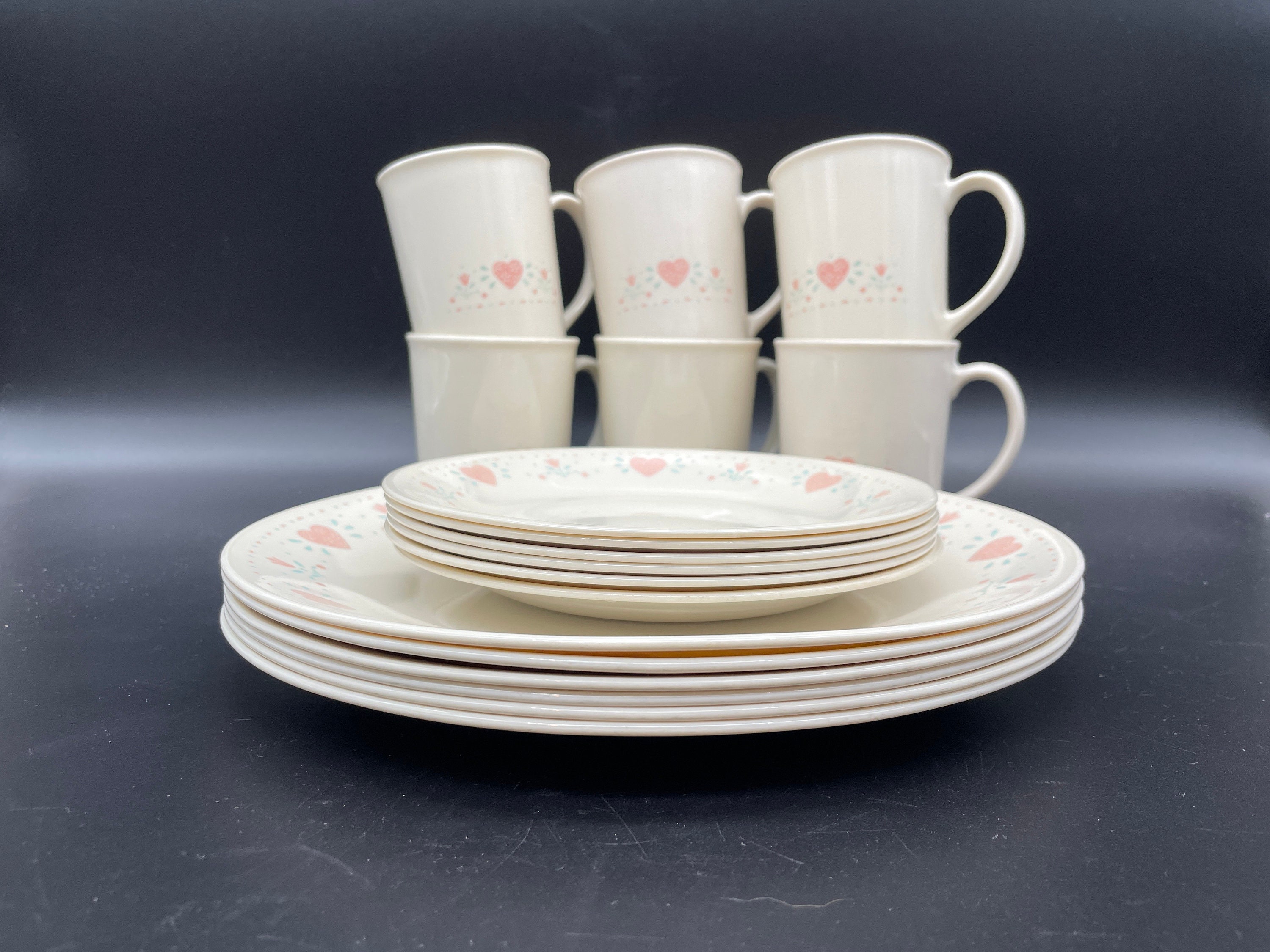 Corelle Corning Forever Yours Dinner Plates Bread Plates and Mugs place setting for six 18 pieces