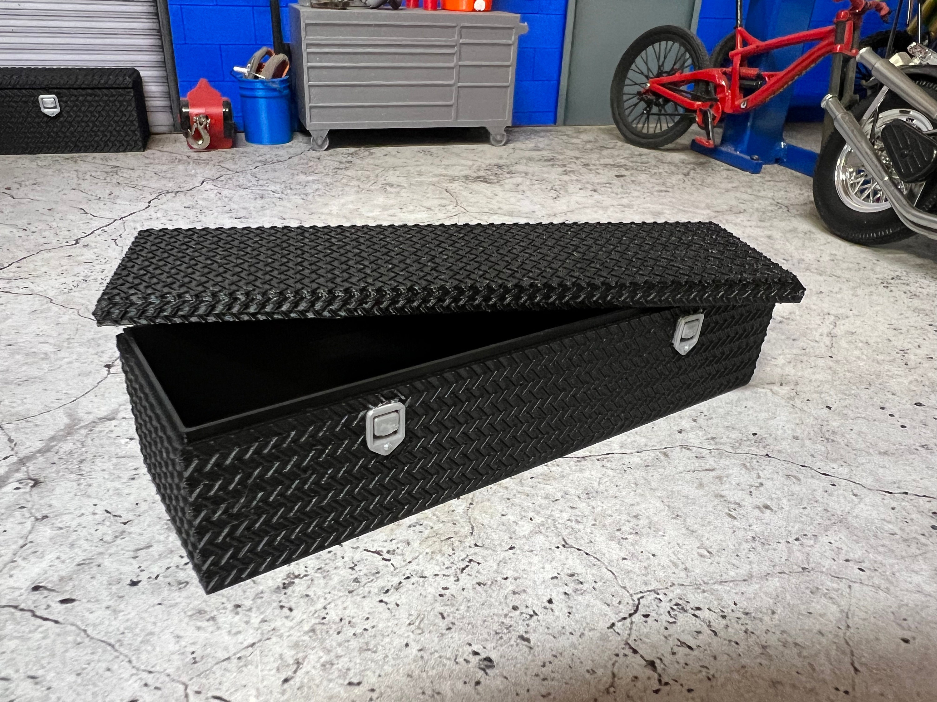 Week1】Supreme Diamond Plate Tool BOX