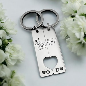 Paire de porte-clés personnalisés Two Homes | Bijoux personnalisés | Meilleurs cadeaux pour amis | Amitié longue distance | Porte-clés d'État |  Retour à l'université