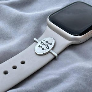 Correa de reloj con escritura a mano, dije ovalado, nombre o iniciales, Apple Watch, grabado personalizado, regalo para ella, chapado resistente al agua.