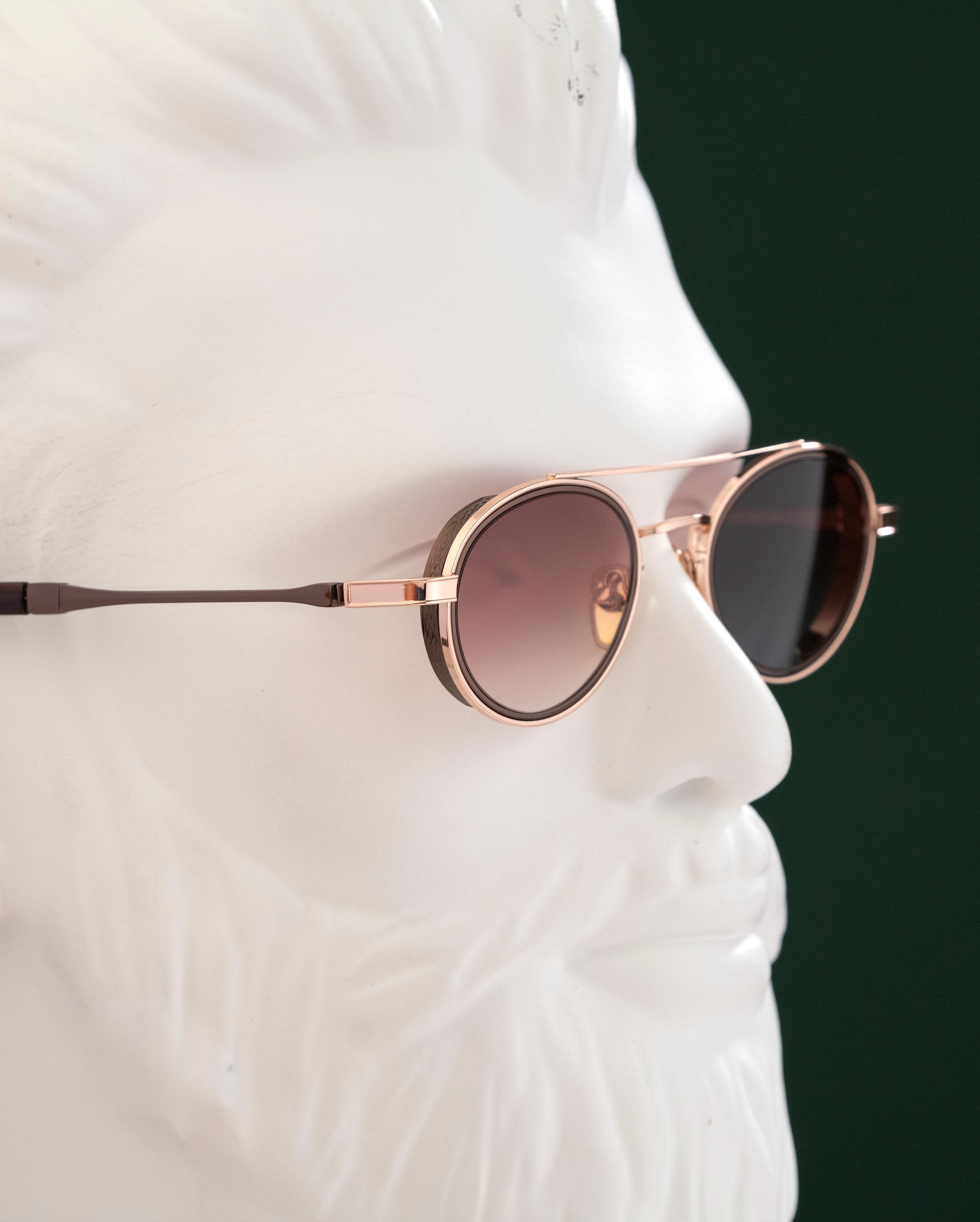 Side Shield Aviator, Gold Oval Sunglasses, Chianti Occhiali  display picture 2