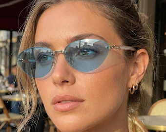 Gafas de sol Byblos Vintage 90 sin montura estilo ojo de gato / Lentes con tinte azul Montura dorada Hechas en Italia / NOS Y2K Popstar Festival Diseñador VLux 726-S