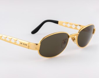 Chaii.Co Elegant Gold Sunglasses il_fullxfull.6634486006_l3wi.jpg main image 4