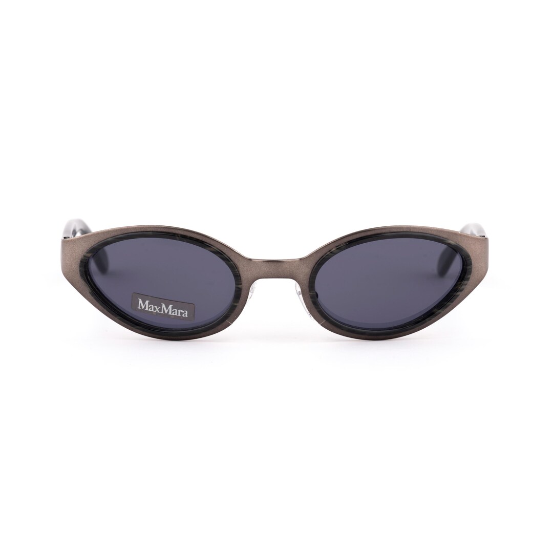 Gray Cat Eye Sunglasses, Max Mara 90s Vintage, Slim Oval  display picture 2