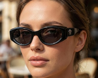 Gianni Versace 90s Sunglasses, Black Cat Eye Frame, Wide Fit  display picture 2