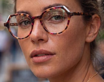 Gafas VLux Club hechas a mano en Italia / Montura geométrica plana de carey / Gafas ópticas rosa habana para mujer / HBP 2027