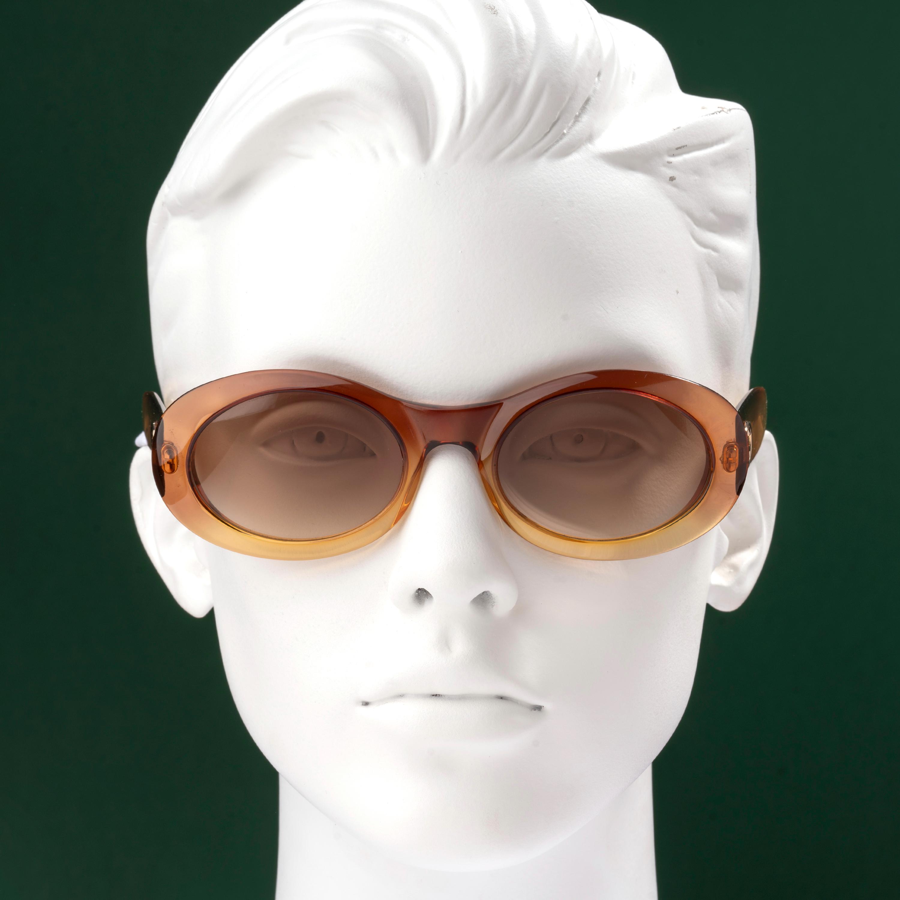 Gucci Oval Sunglasses, Vintage 90s Chunky Amber Frame, Wide Fit 
