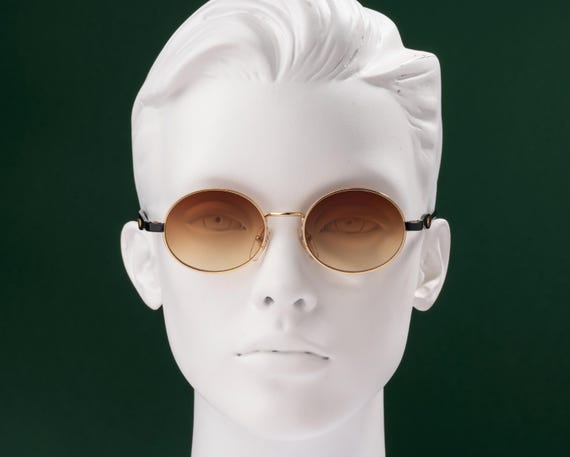 Gafas de sol AF 543 de Alberta Ferretti: lentes con degradado