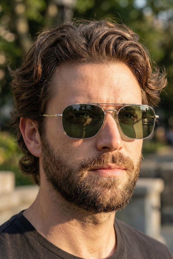 Silver Aviator Sunglasses, Vlux Club Handmade VV 1018, Green  display picture 3