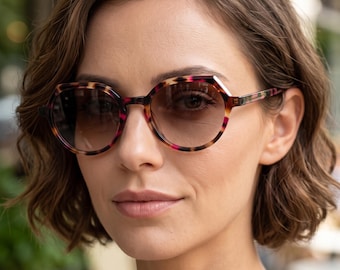 Gafas de sol VLux Club hechas a mano en Italia / Montura geométrica plana rosa carey / Lentes antirreflectantes degradadas marrones / HBP 2027