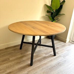 Ercol Drop Leaf Round Pine extending drop leaf dining table 663 old colonial