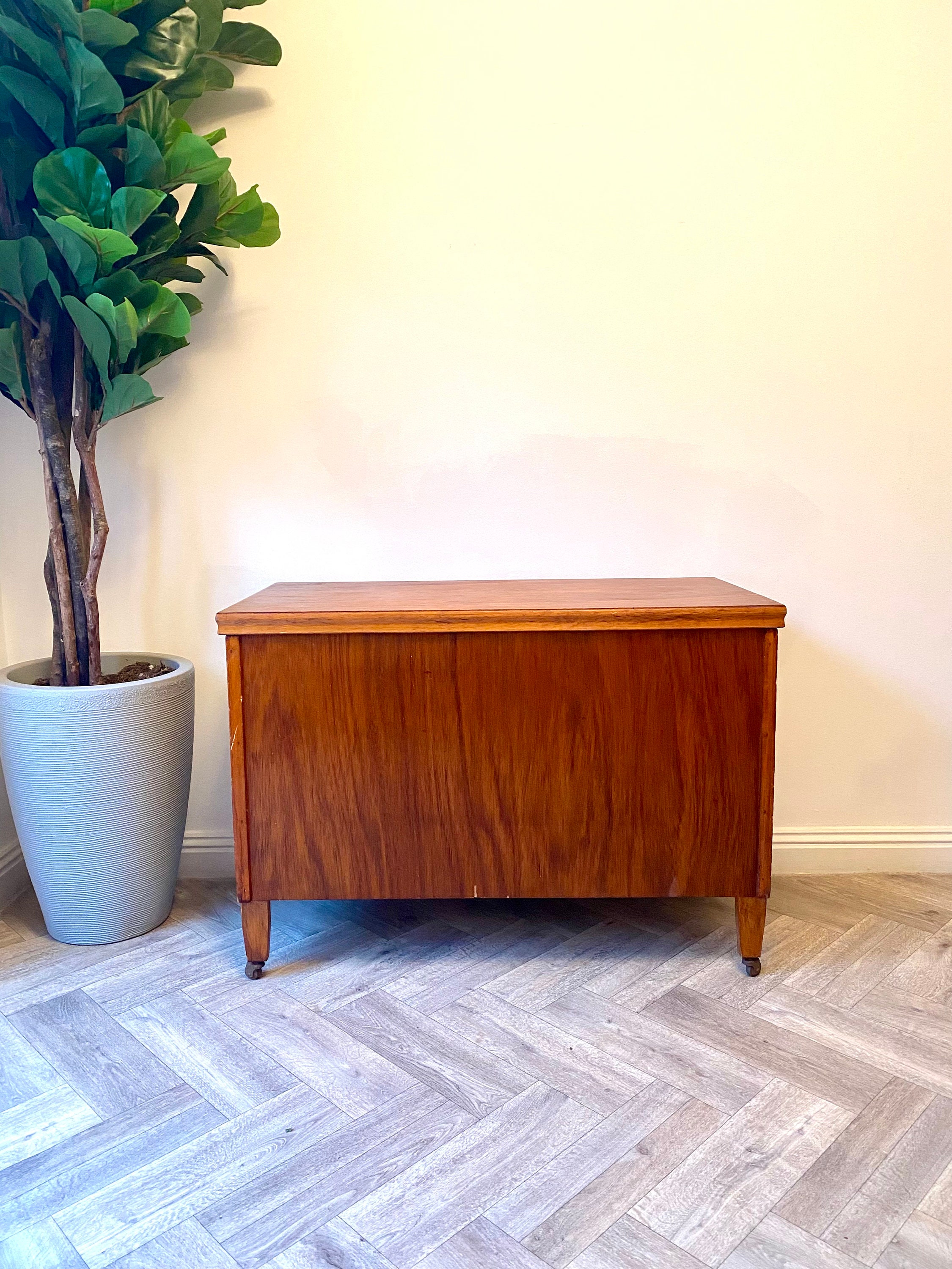 Modern blanket chest best sale