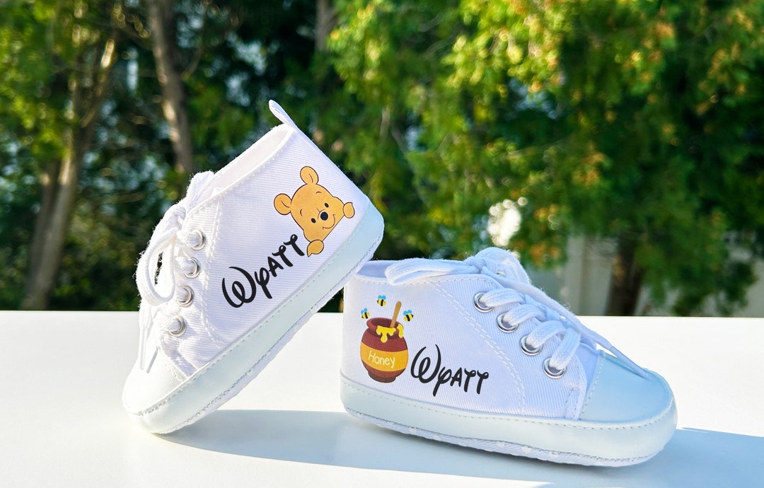 Chaussures bébé garçon Winnie l'ourson pot de miel, chaussons