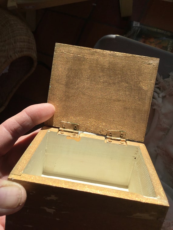 Small chippy gold wood box with Rafael’s cherubs.… - image 6