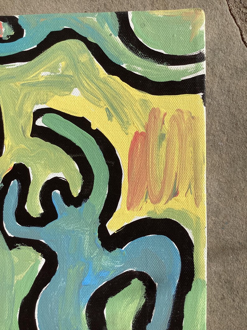 Puede incluir: Pintura abstracta sobre lienzo con una vibrante mezcla de colores. La obra presenta audaces l&iacute;neas negras que serpentean sobre un fondo de tonos amarillos, verdes y azules. Toques de rojo y naranja a&ntilde;aden inter&eacute;s visual a esta pieza de arte moderno.