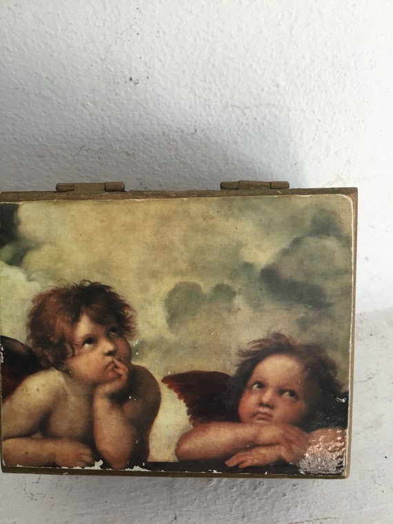 Small chippy gold wood box with Rafael’s cherubs.… - image 10