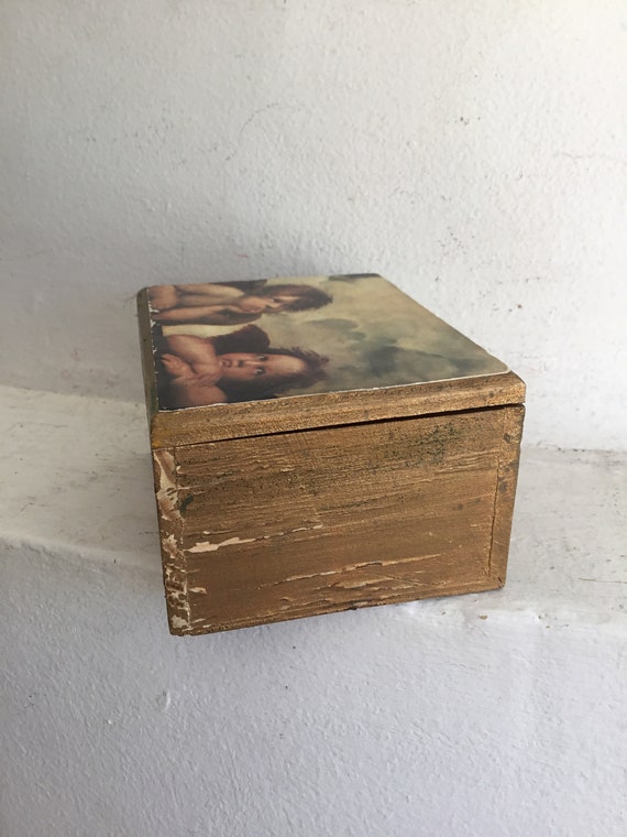 Small chippy gold wood box with Rafael’s cherubs.… - image 3