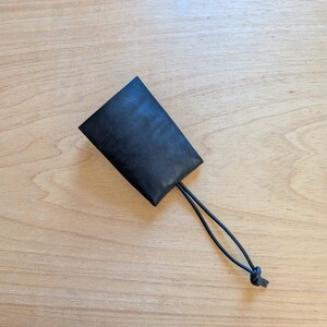Handmade Leather Key Holder, Minimalist Key Case, Vegetable Tanned