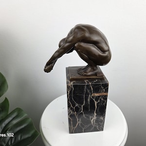 Moderne Bronze Skulptur Männlicher Akt 24 cm Kunstfigur
