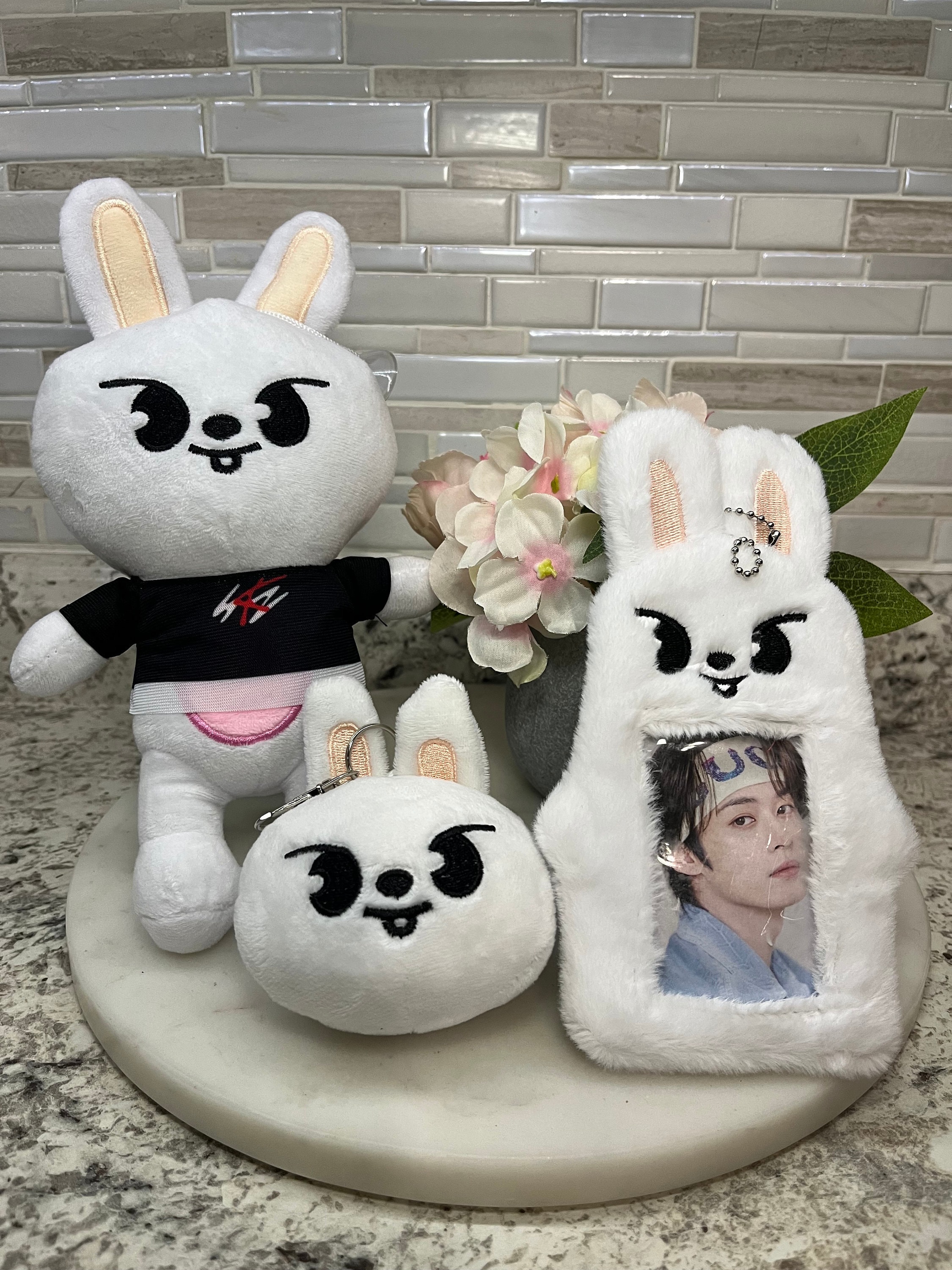 ⭐︎定価⭐︎ Stray Kids グッズ　ぬいぐるみ　Felix フィリックス Amazon.co.jp: ストレイキッズ (Stray Kids) ぬいぐるみ 人形