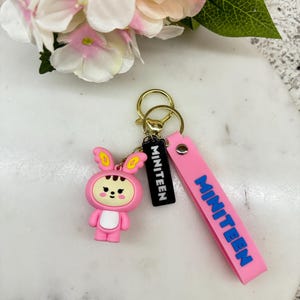 Seventeen keychains, Miniteen cartoon Figures keychains