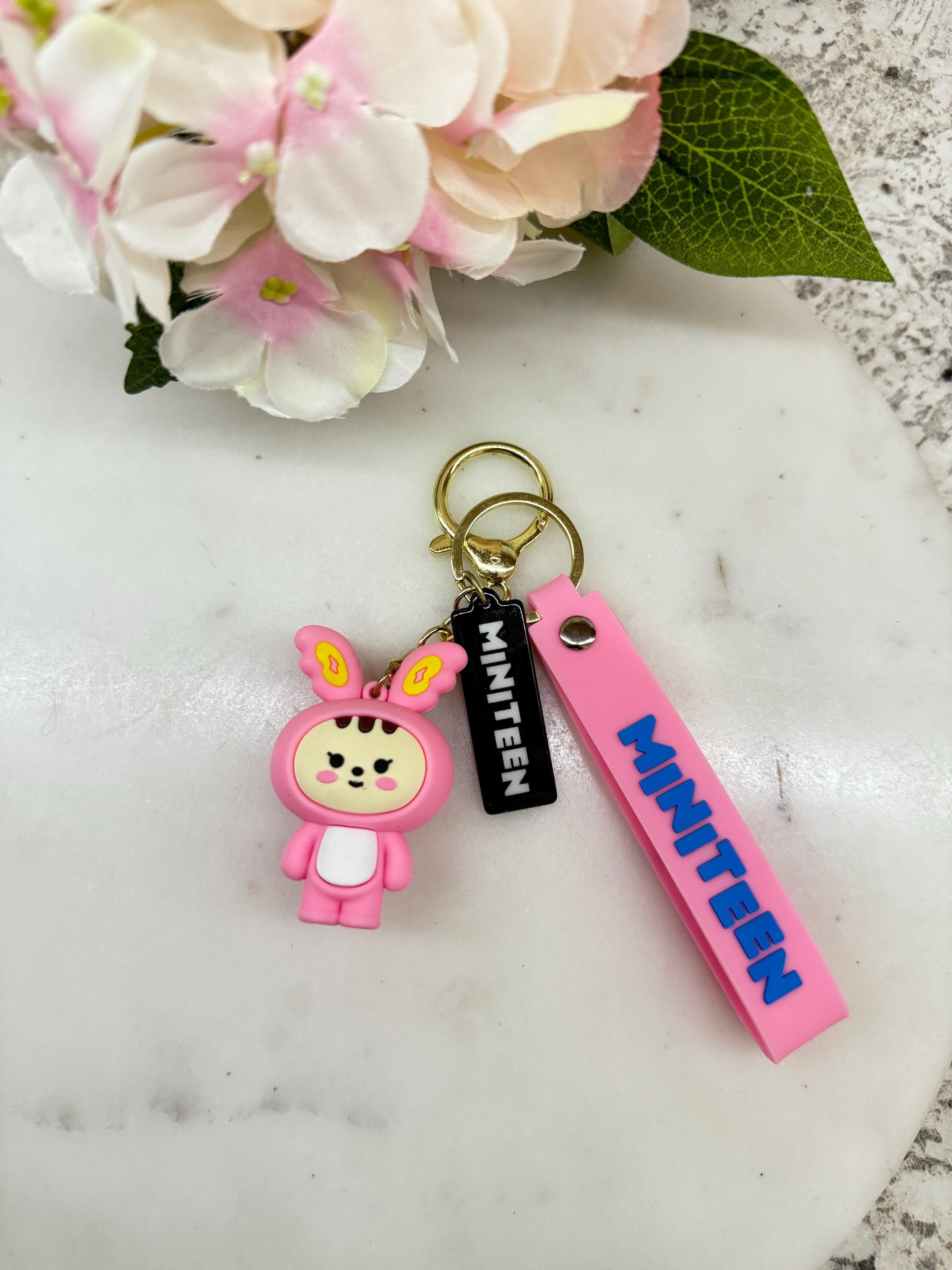 Seventeen keychain - Etsy 日本