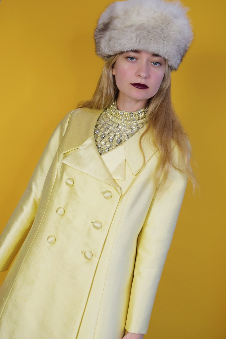 JEWEL Collar Jack Bryan Silk Dress & Coat Set Vintage 60s Yellow Glam Mod Sz M image 2