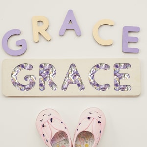 Personalized Birth Flower Wooden Name Puzzle – Nursery Decor for Newborns, Baby, Baby Shower Gift, New parent Keepsake Gift, Christmas Gifts