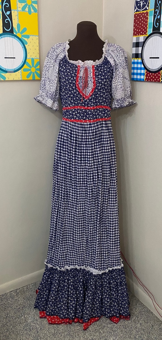 CALI GINGHAM DRESS