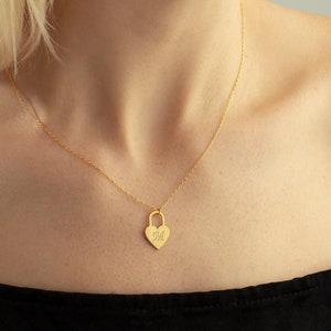 Old English Initial Padlock Necklace - Yellow Gold – Glacier Mist